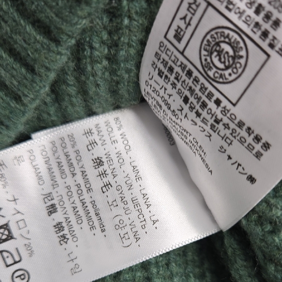 Levi's Forest Green Crewneck Sweater - Picture 8 of 11